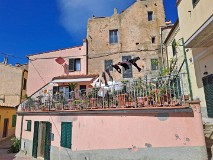 24: 120240421_155728_1920