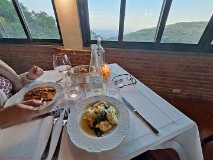 15: 120240428_195954_1920